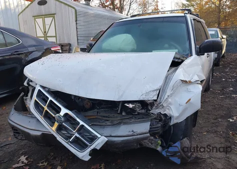 2000 Subaru Forester S z USA, uszkodzony, nr VIN JF1SF6557YH703841